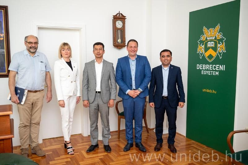 Debrecen University: ilmiy uchrashuv
